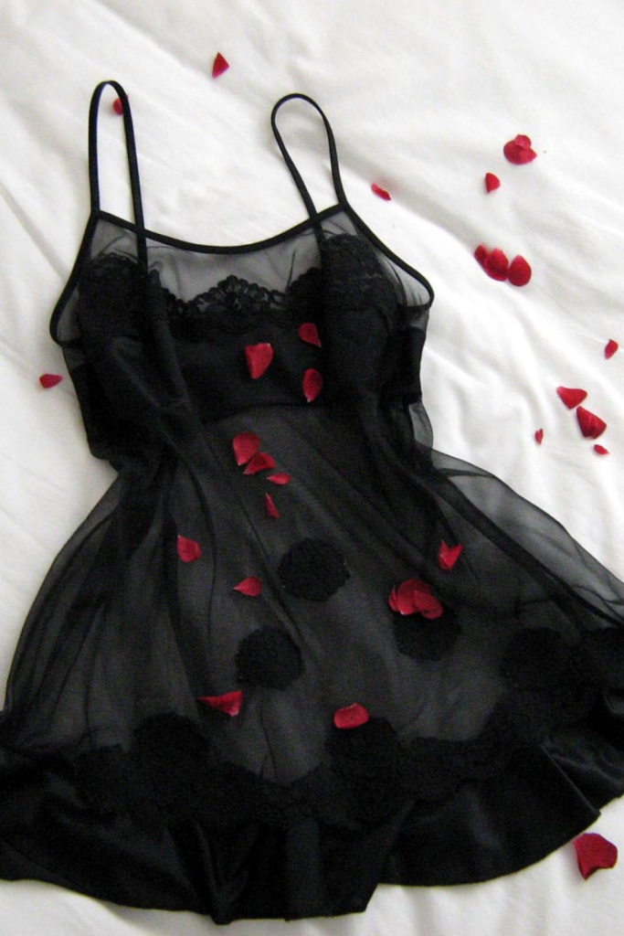 Things a Married Man Should Never Buy for Another Woman